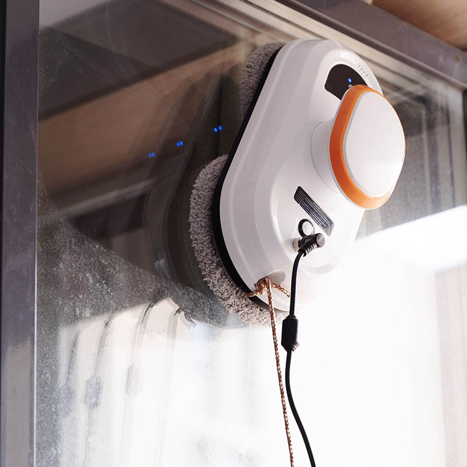 Аренда робота-мойщика окон Даджет W100 в компании ГенПрокат